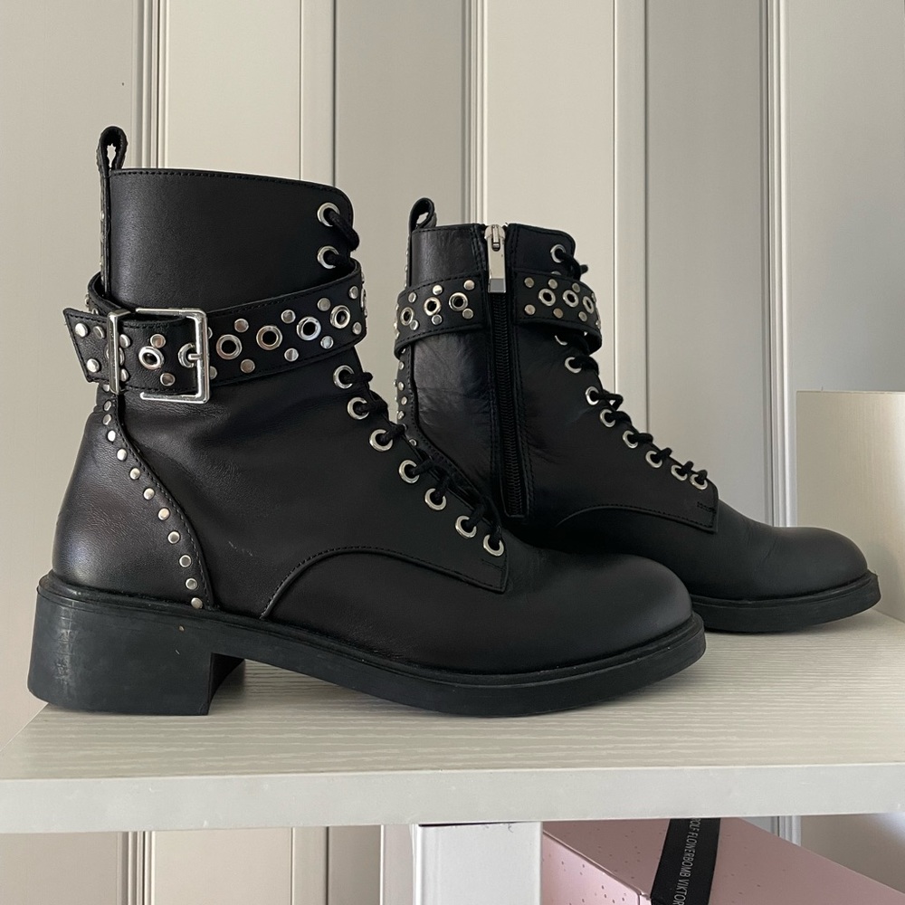 Black Zara booties with embellishment. Size 38.